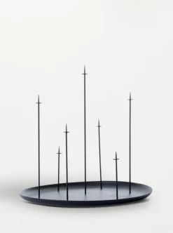 eno studio - MULTI CANDLE PIN kynttilänjalka, musta