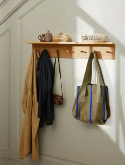 Ferm Living - Naulakko hyllyllä L, tammi