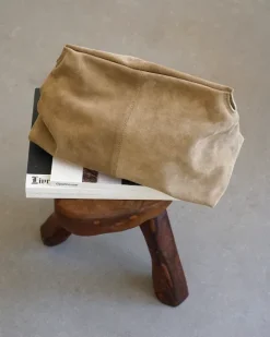 Flattered - Clay Clutch mokkanahkaa, sand