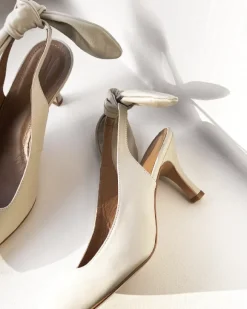 Flattered - Franchesca Bow korkokengät, creme