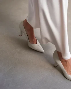 Flattered - Rose leather korkokengät, creme