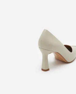 Flattered - Rose leather korkokengät, creme