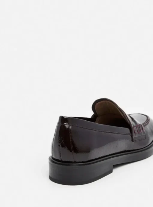 Flattered - Sara nahkaloaferit, patent burgundi