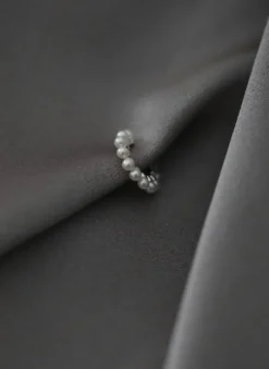 Gauhar - EAR CUFF pearl korvakoru
