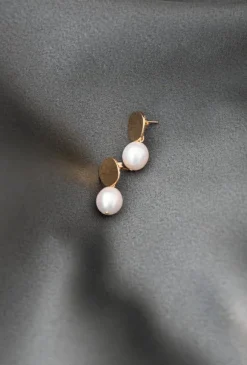 Gauhar - Pearl Drop Earrings, gold