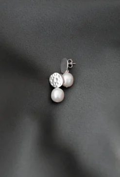 Gauhar - Pearl Drop Earrings, silver