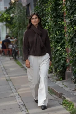 Karlee cashmere neule, dark chocolate