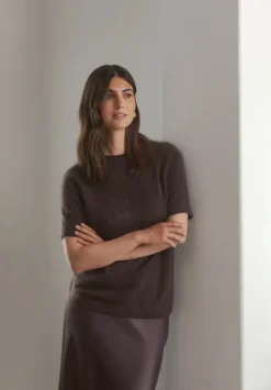 Karlie* lyhythihainen cashmere neule, dark chocolate