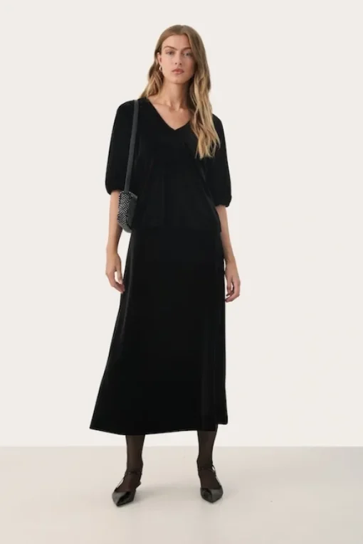 Meya hame, black