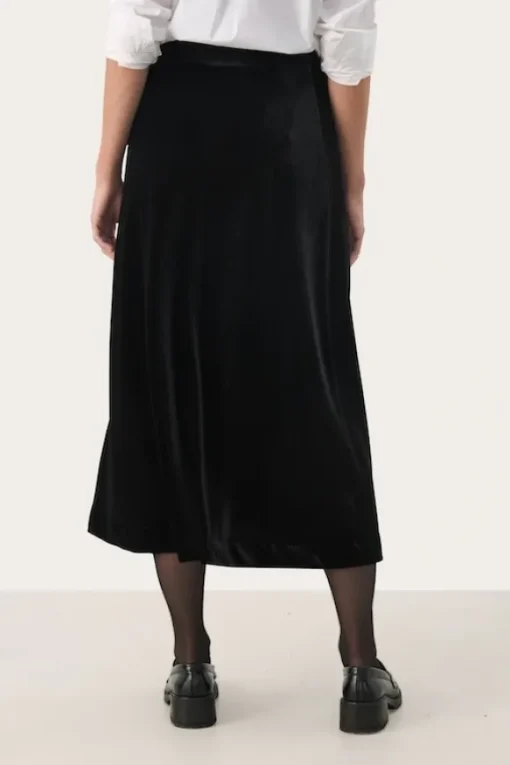 Meya hame, black