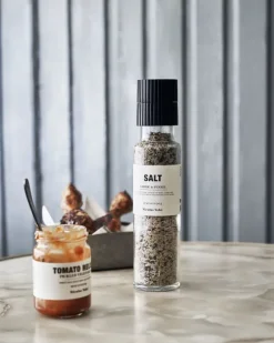 Nicolas Vahé - Salt, garlic & fennel