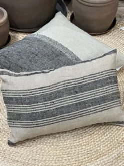 Olsson & Jensen - Levi tyynynpäällinen black/natural 60x60