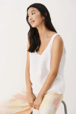 Part Two – Astrid toppi, bright white