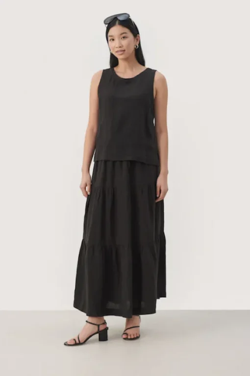 Part Two – Gerlinde toppi, black