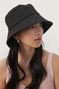 Part Two - Groa hattu, black