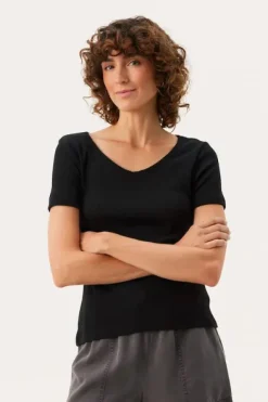 Part Two - June t-paita, black