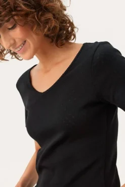 Part Two - June t-paita, black