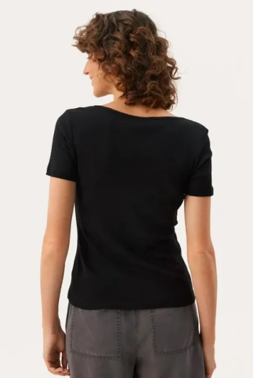 Part Two - June t-paita, black