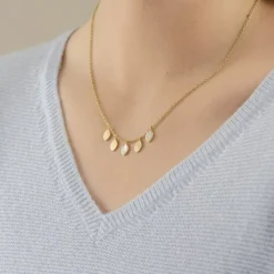 Pernille Corydon - Flake Necklace, hopea