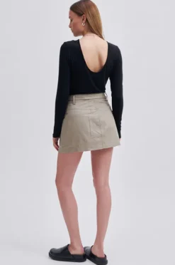 Second Female - Matima Open Back paita, musta