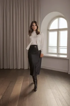 Tianna midi satiinihame, black